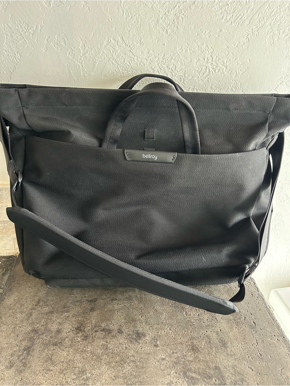 Bellroy Black Via Work Messenger Bag Briefcase - Sleek Urban Carry